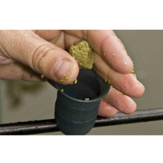 Sonubaits One To One Paste - F1 0.5kg inkl. Paste Pot